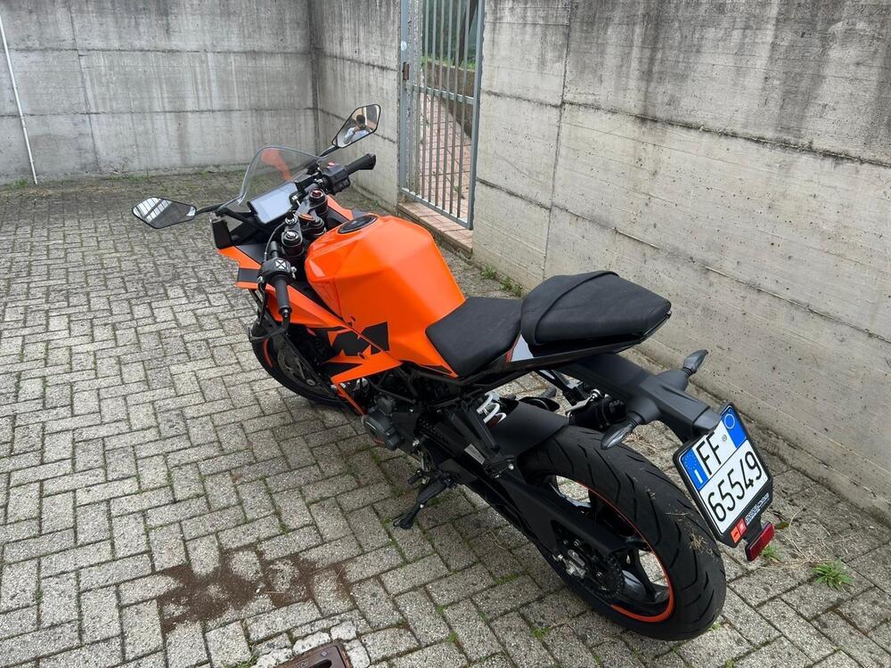 KTM RC 390 (2022 - 26) (6)