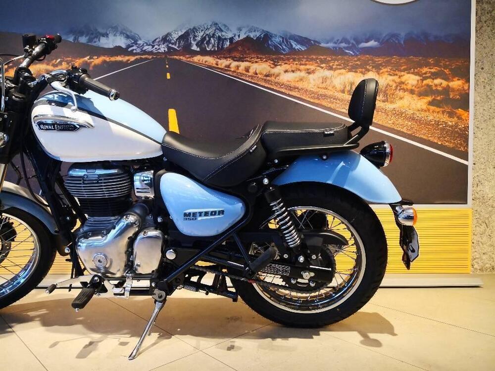 Royal Enfield Meteor 350 Aurora (2024 - 26) (9)