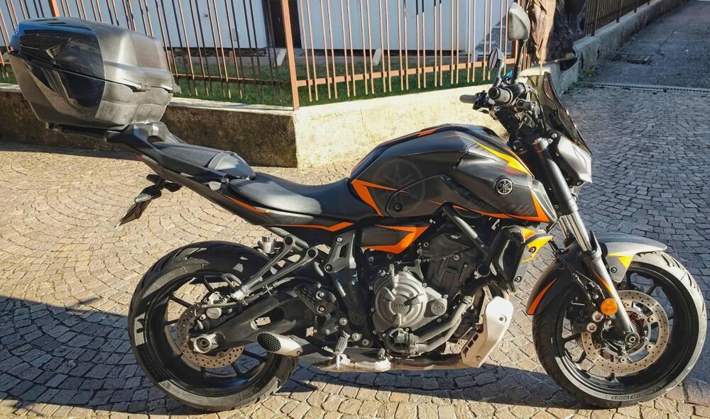 Yamaha MT-07 Pure (2023 - 25) (7)
