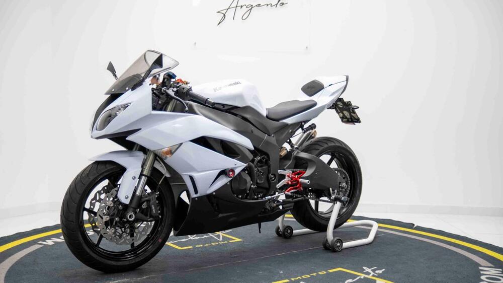 Kawasaki Ninja 600 ZX-6R (2009 - 16) (6)