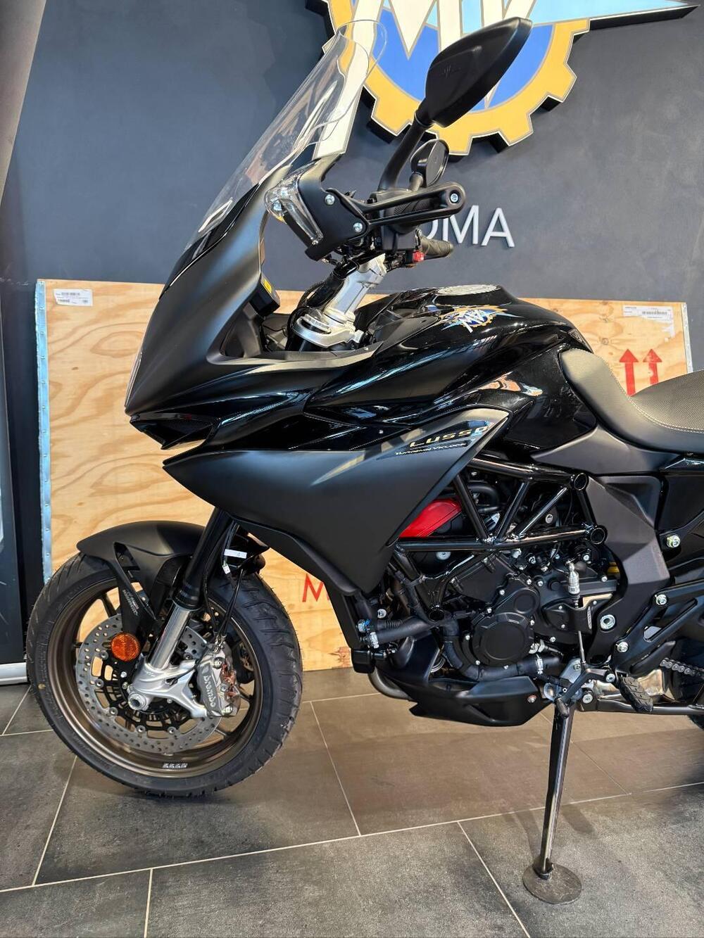 MV Agusta Turismo Veloce 800 Lusso SCS (2021 - 26) (6)