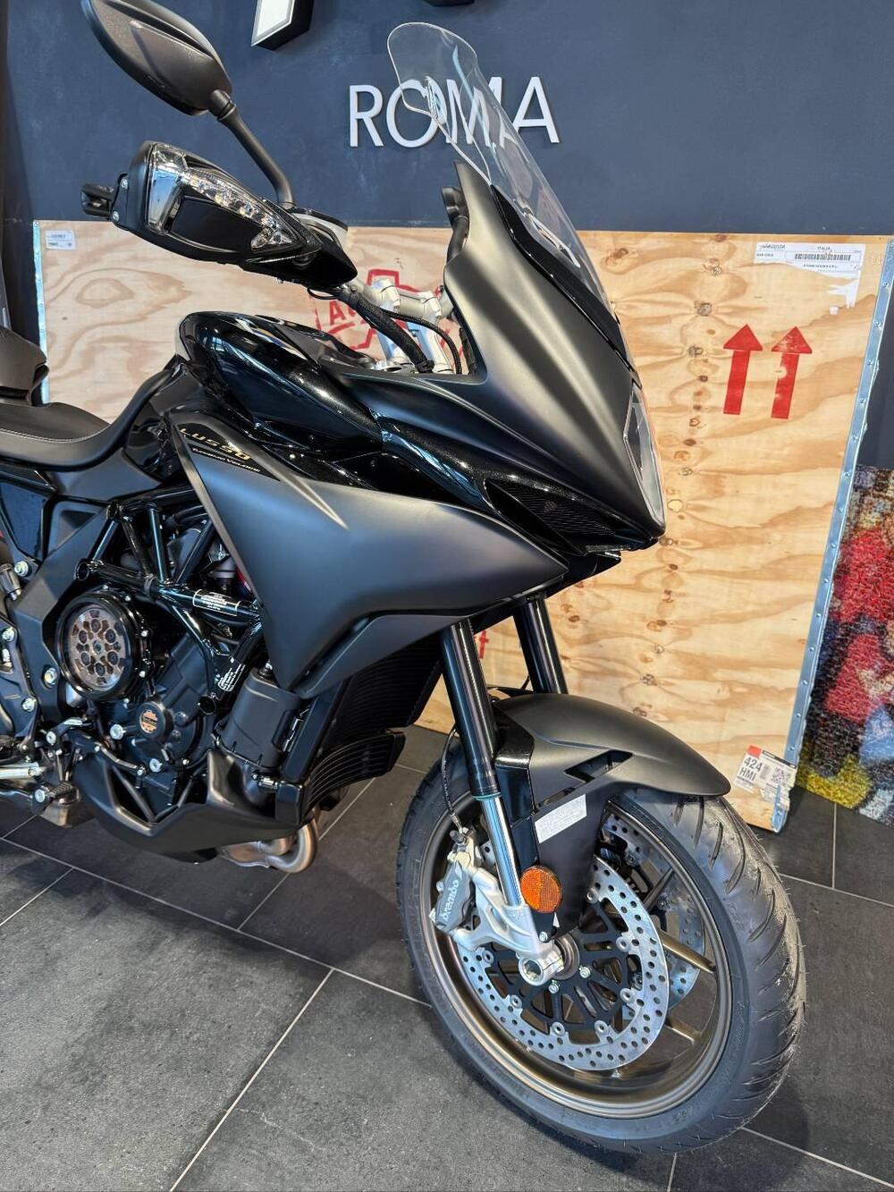 MV Agusta Turismo Veloce 800 Lusso SCS (2021 - 26) (5)