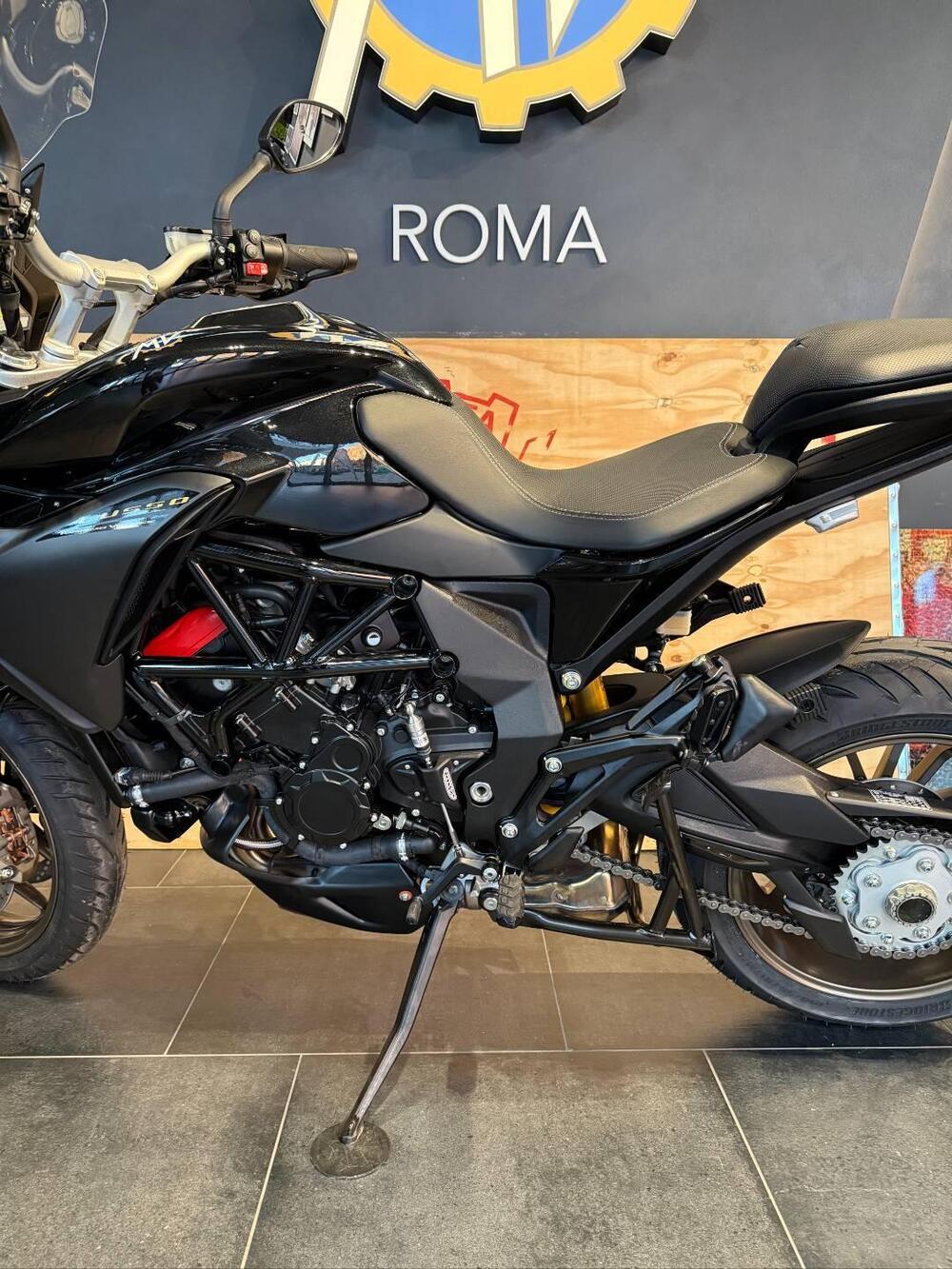 MV Agusta Turismo Veloce 800 Lusso SCS (2021 - 26) (7)