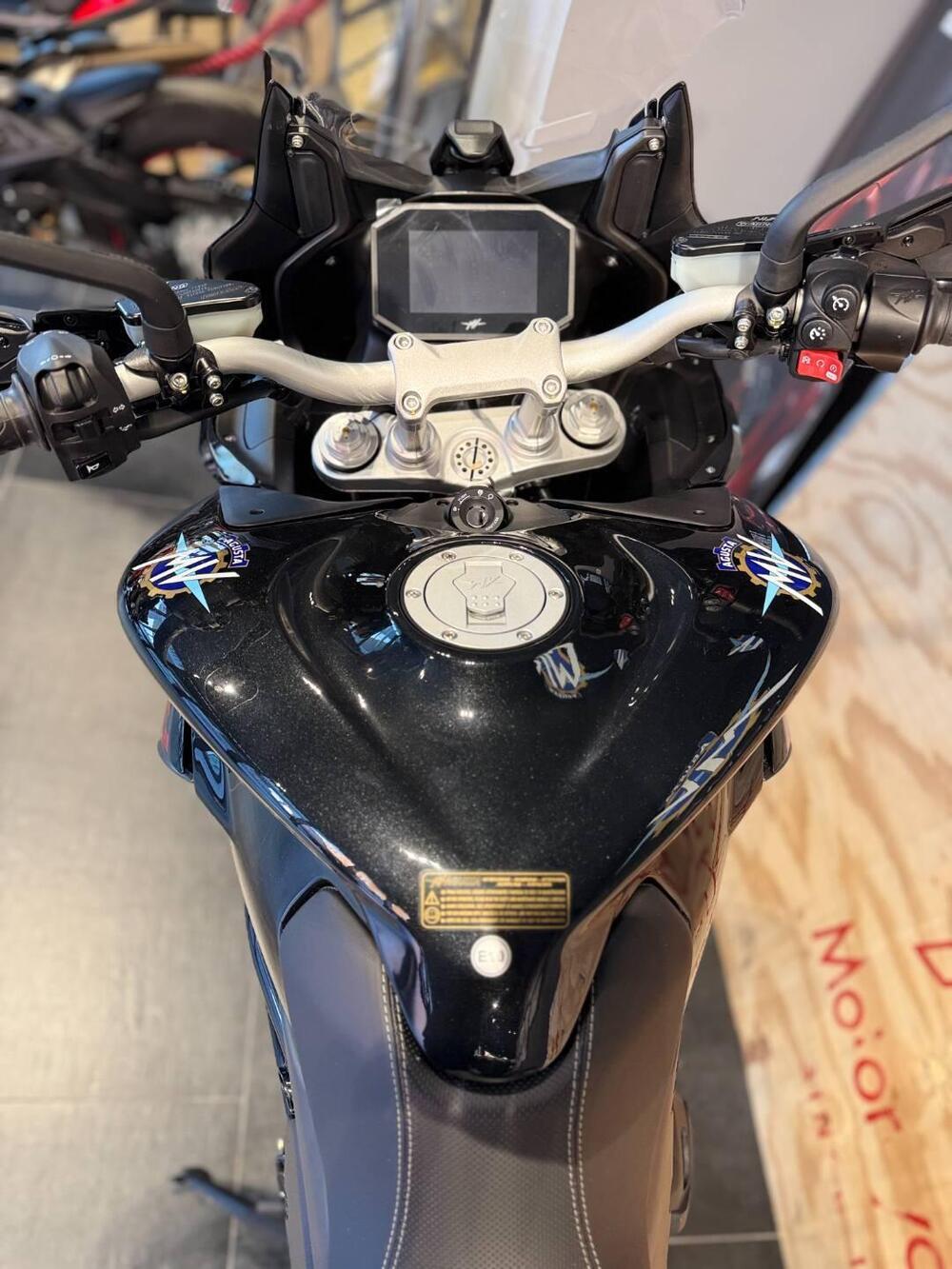 MV Agusta Turismo Veloce 800 R (2023 - 26) (10)