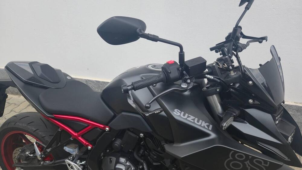 Suzuki GSX-8S (2025 - 26) (3)
