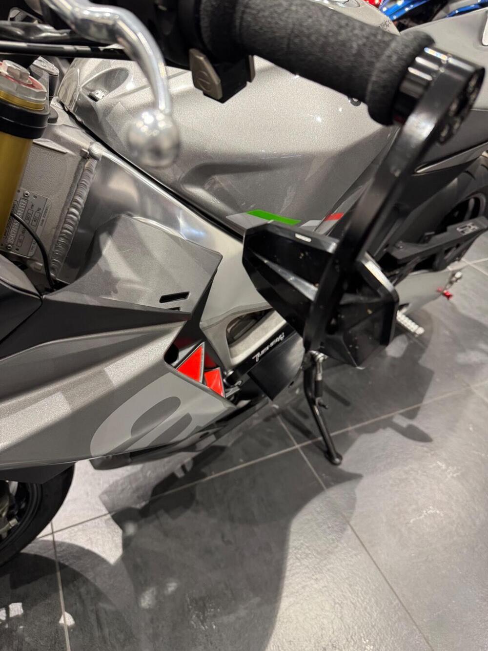 Aprilia Tuono V4 (2021 - 24) (5)