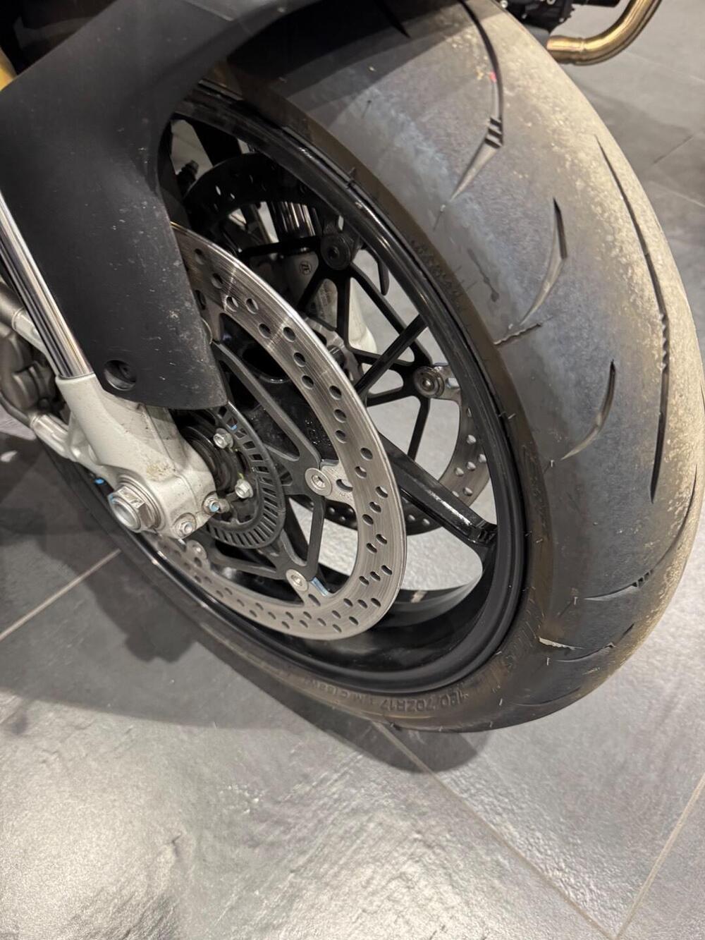 Aprilia Tuono V4 (2021 - 24) (14)