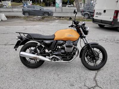 Moto Guzzi V7 II Special (2015 - 17) usata