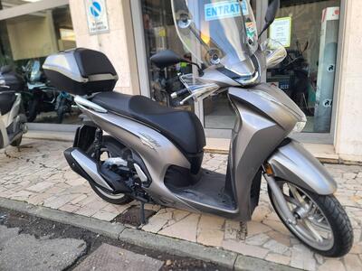 Honda SH 350 (2021 - 24) usata