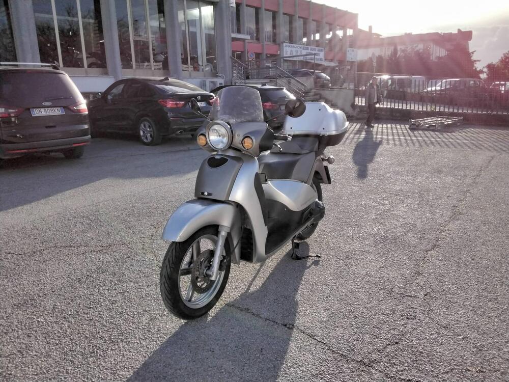 Aprilia Scarabeo 200 GT (2002 - 04) (4)