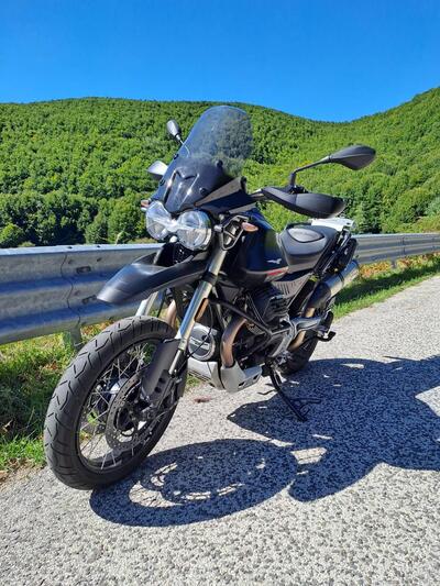 Moto Guzzi V85 TT (2021 - 23) usata