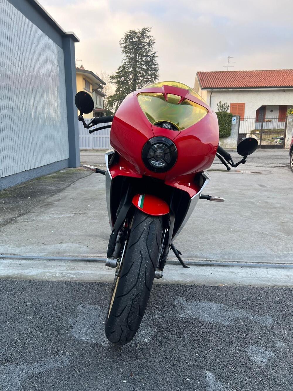 MV Agusta Superveloce 800 (2021 - 25) (3)