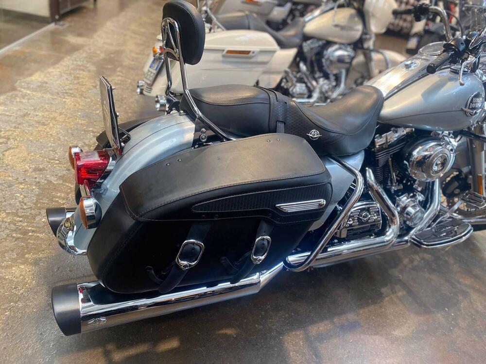 Harley-Davidson 1584 Road King Classic (2007 - 10) - FLHRC (7)