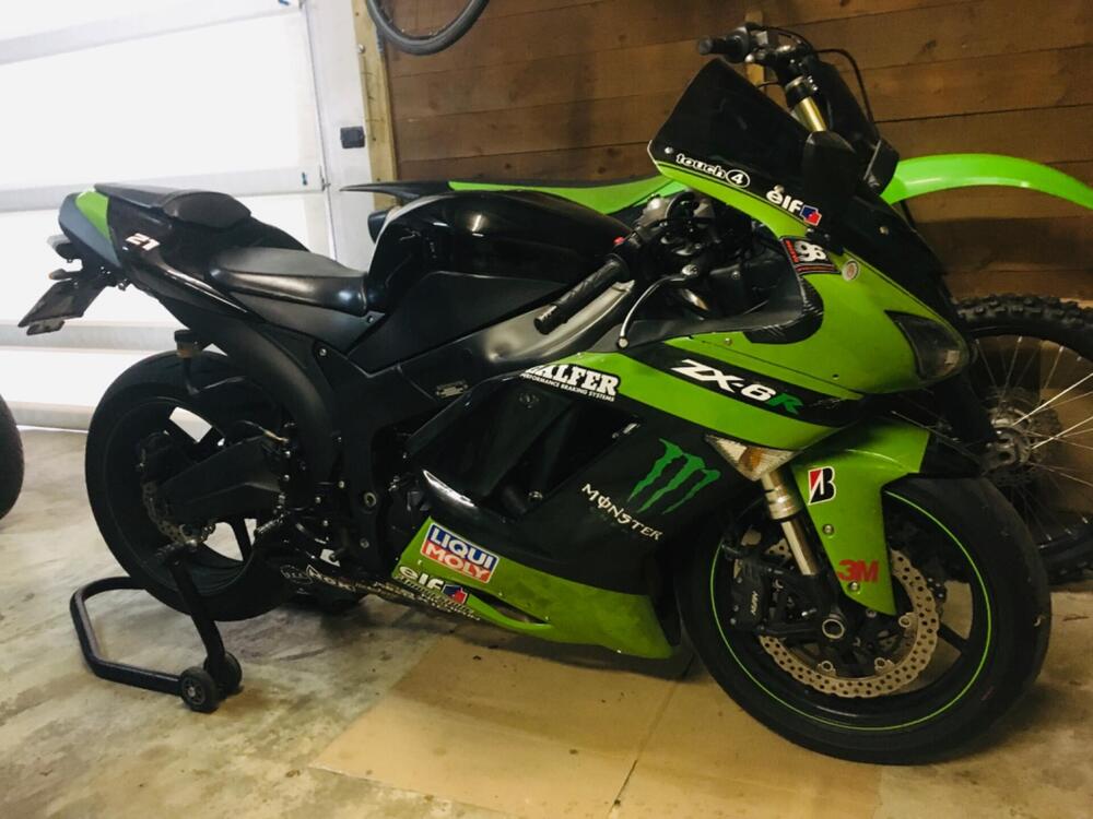 Kawasaki Ninja 600 ZX-6R (2007 - 08) (2)