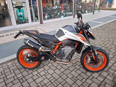 KTM 890 Duke R (2021) usata