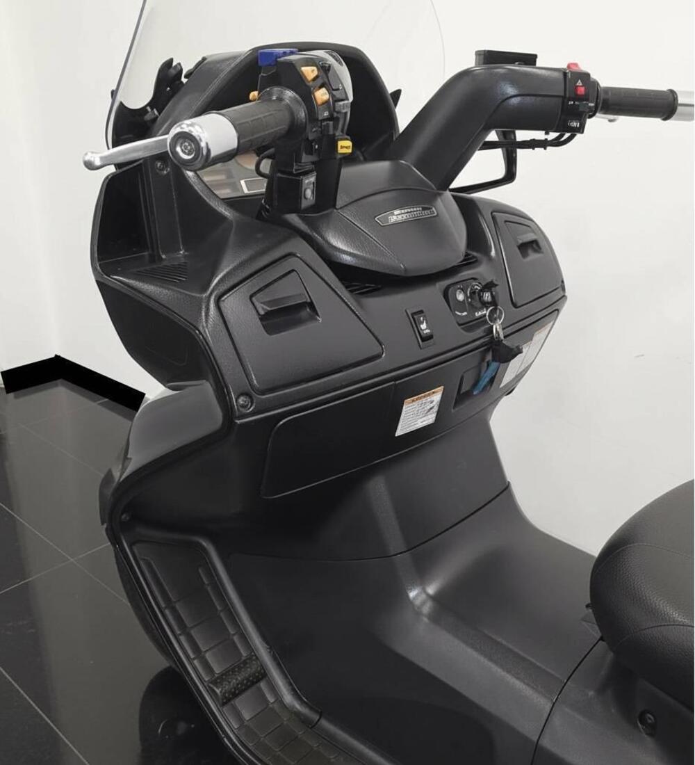 Suzuki Burgman AN 650 Executive ABS (2006 - 12) (7)