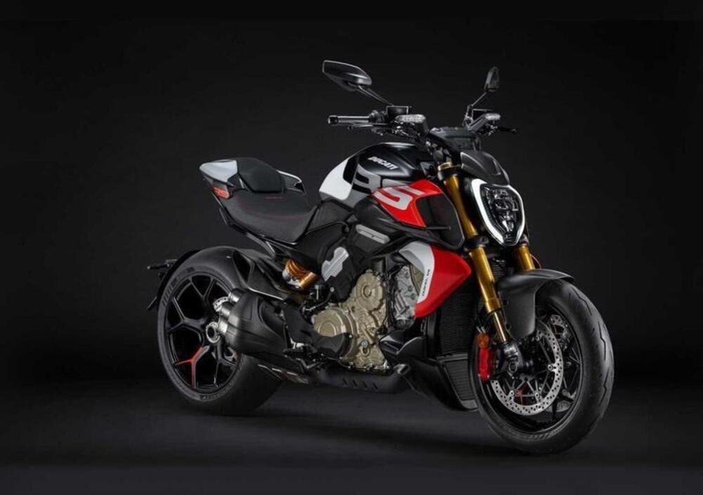 Ducati Diavel V4 RS (2026)