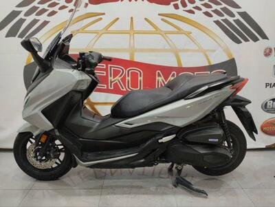 Honda Forza 350 (2025 - 26) usata