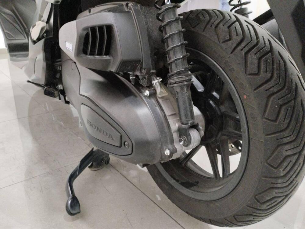 Honda Forza 350 (2025 - 26) (6)