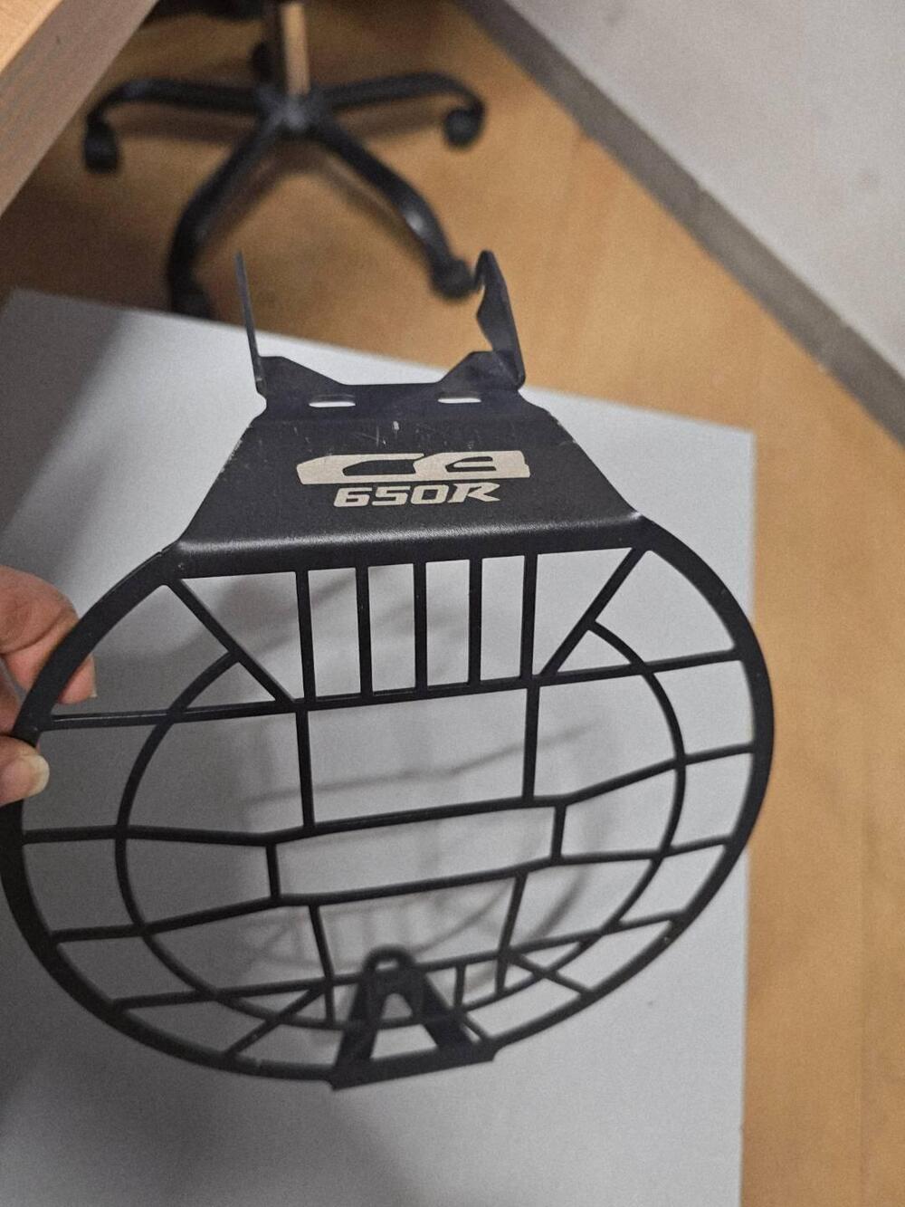 GRIGLIA HONDA CB 650R 2021 (2)