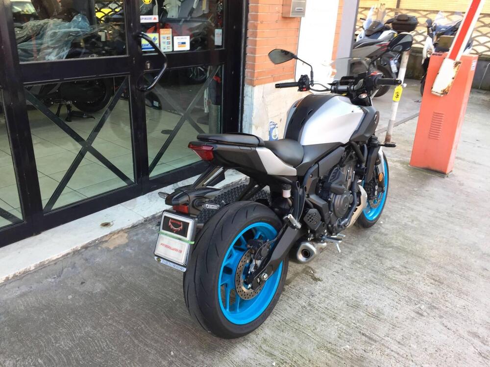 Yamaha MT-07 Y-AMT (2025 - 26) (8)