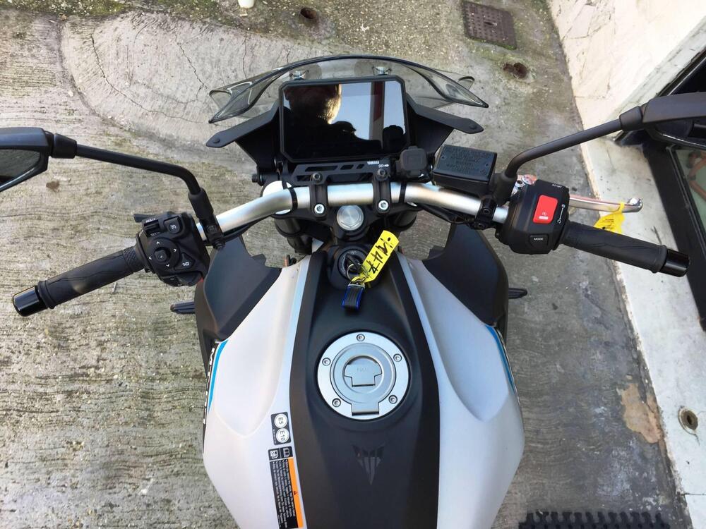 Yamaha MT-07 Y-AMT (2025 - 26) (10)