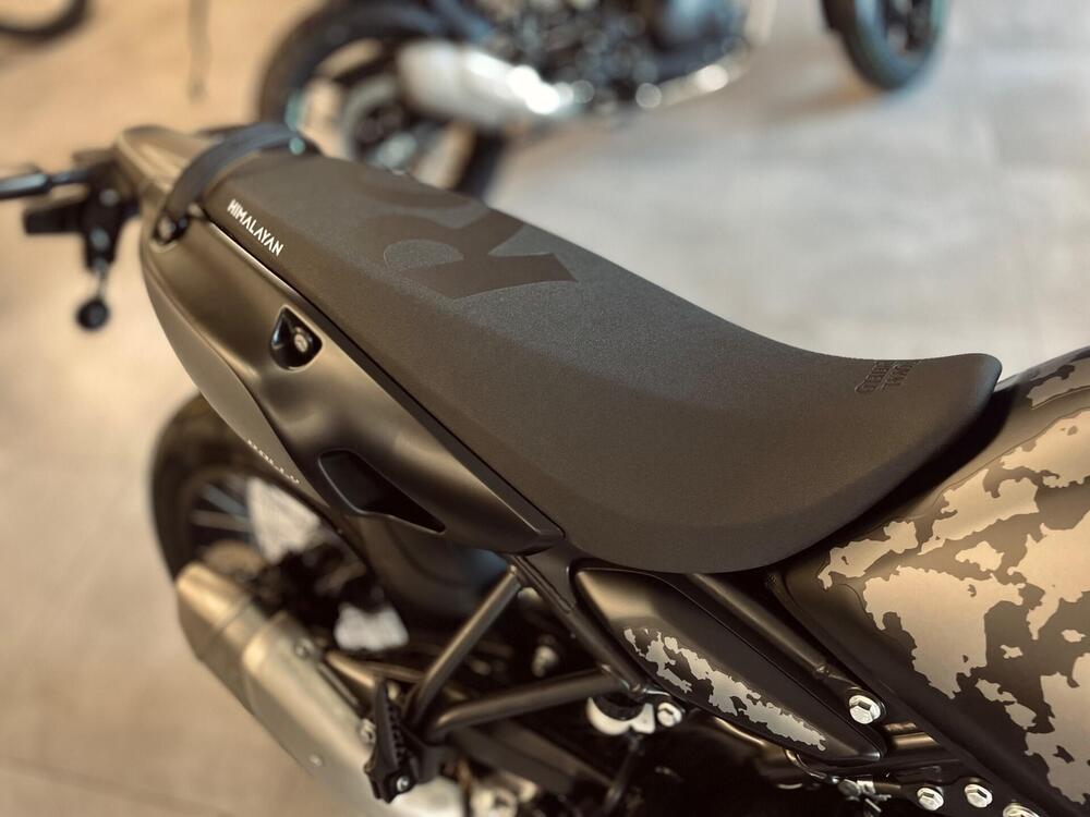 Royal Enfield Himalayan 450 Mana Black (2026) (4)