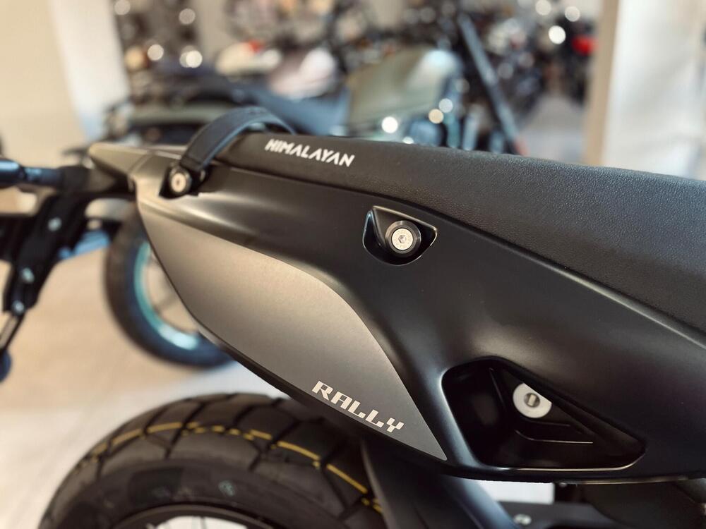 Royal Enfield Himalayan 450 Mana Black (2026) (5)