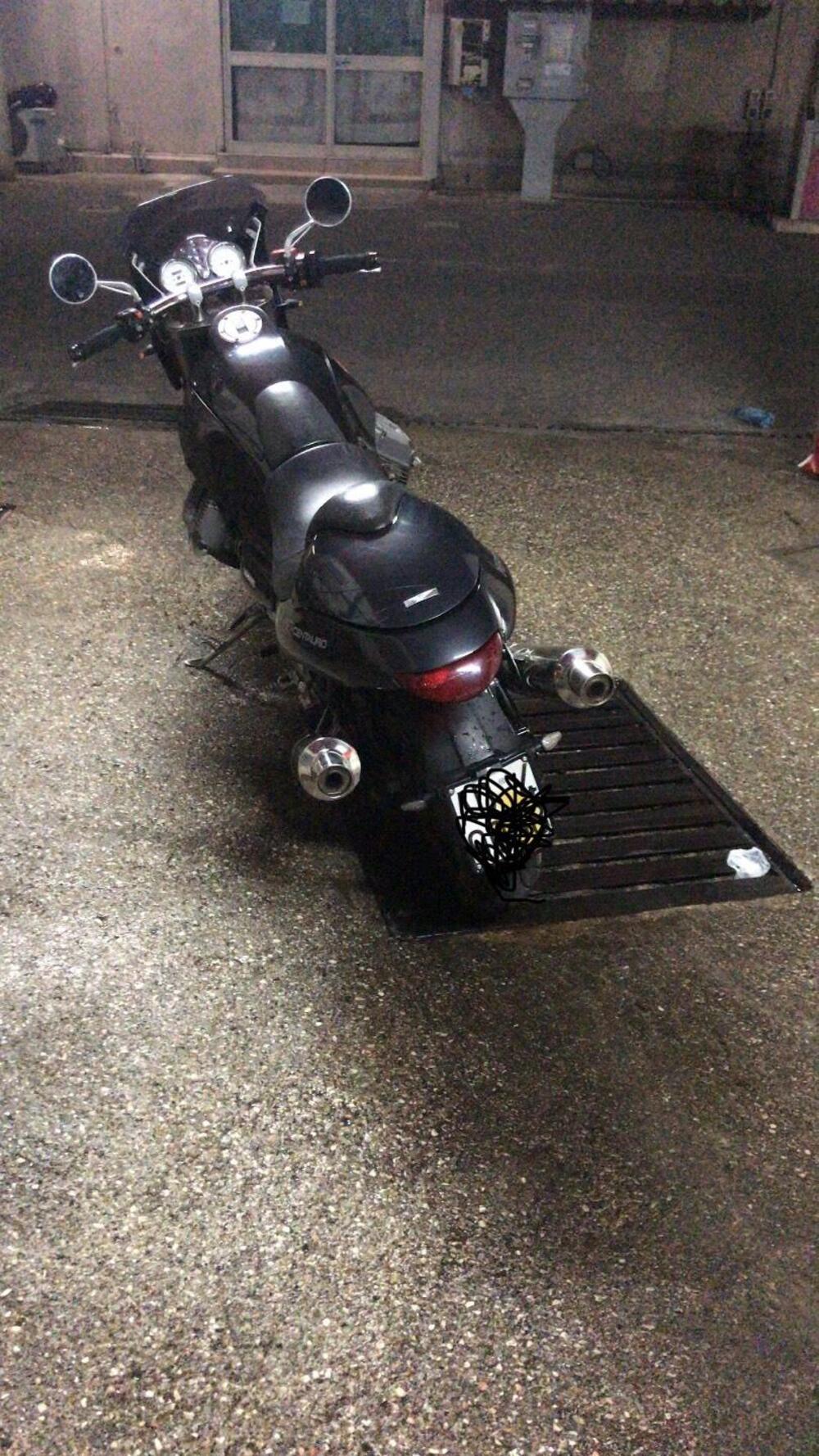 Moto Guzzi V10 Centauro (3)