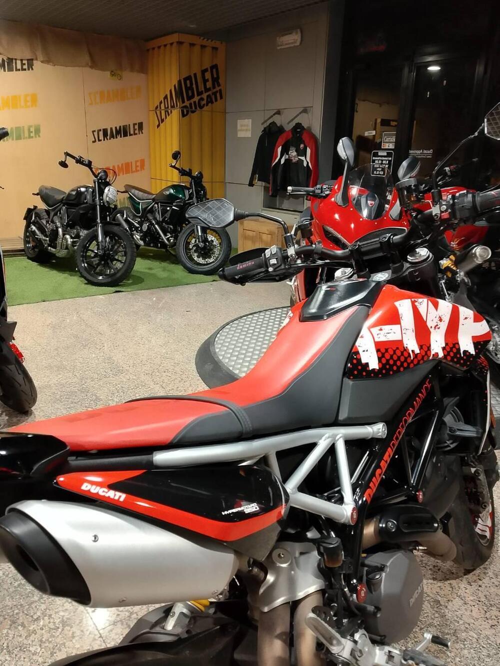 Ducati Hypermotard 950 RVE (2022 - 25) (6)
