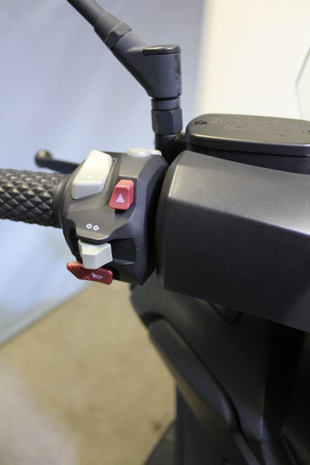 Voge Sfida SR4 (2022 - 24) (10)