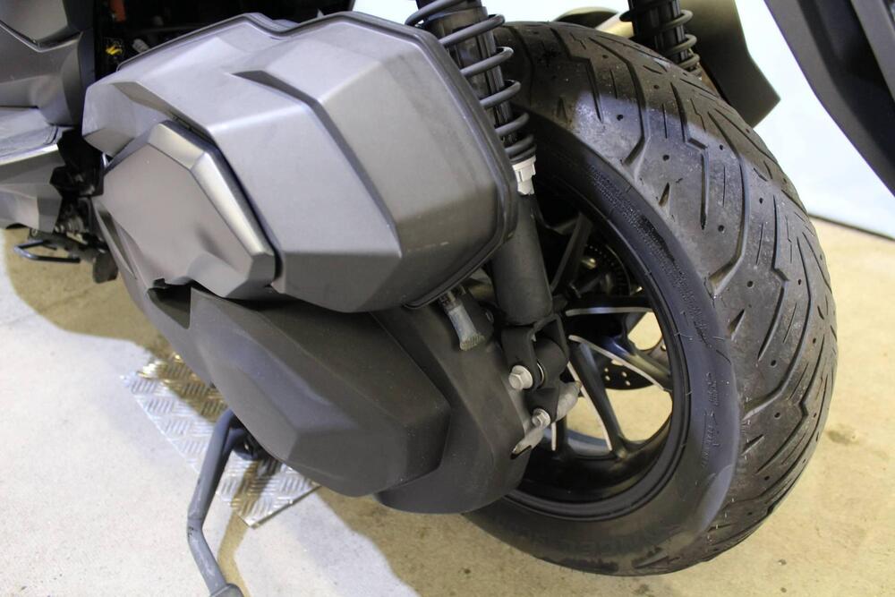 Voge Sfida SR4 (2022 - 24) (16)