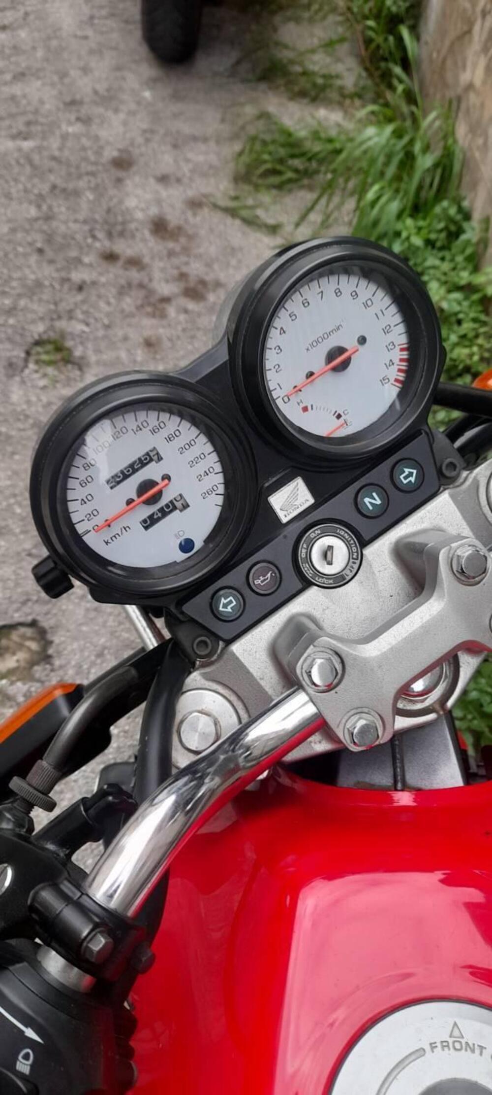 Honda Hornet 600 (1998 - 00) (5)