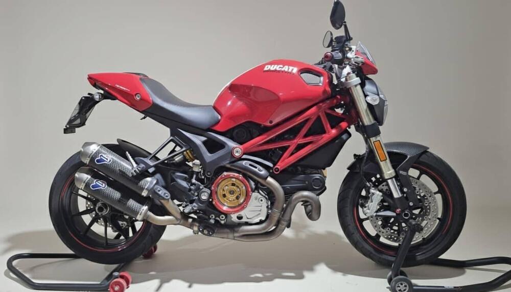 Ducati Monster 1100 (2009 -10) (3)