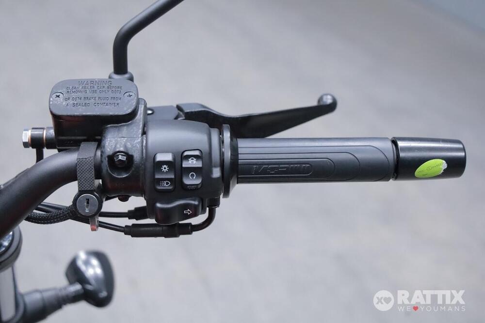 Moto Morini Calibro Custom (2024 - 26) (14)