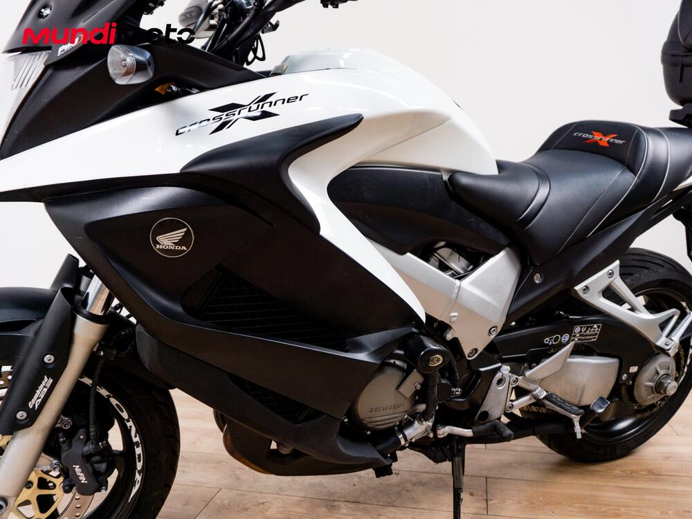 Honda VFR 800 (2002 - 05) (7)