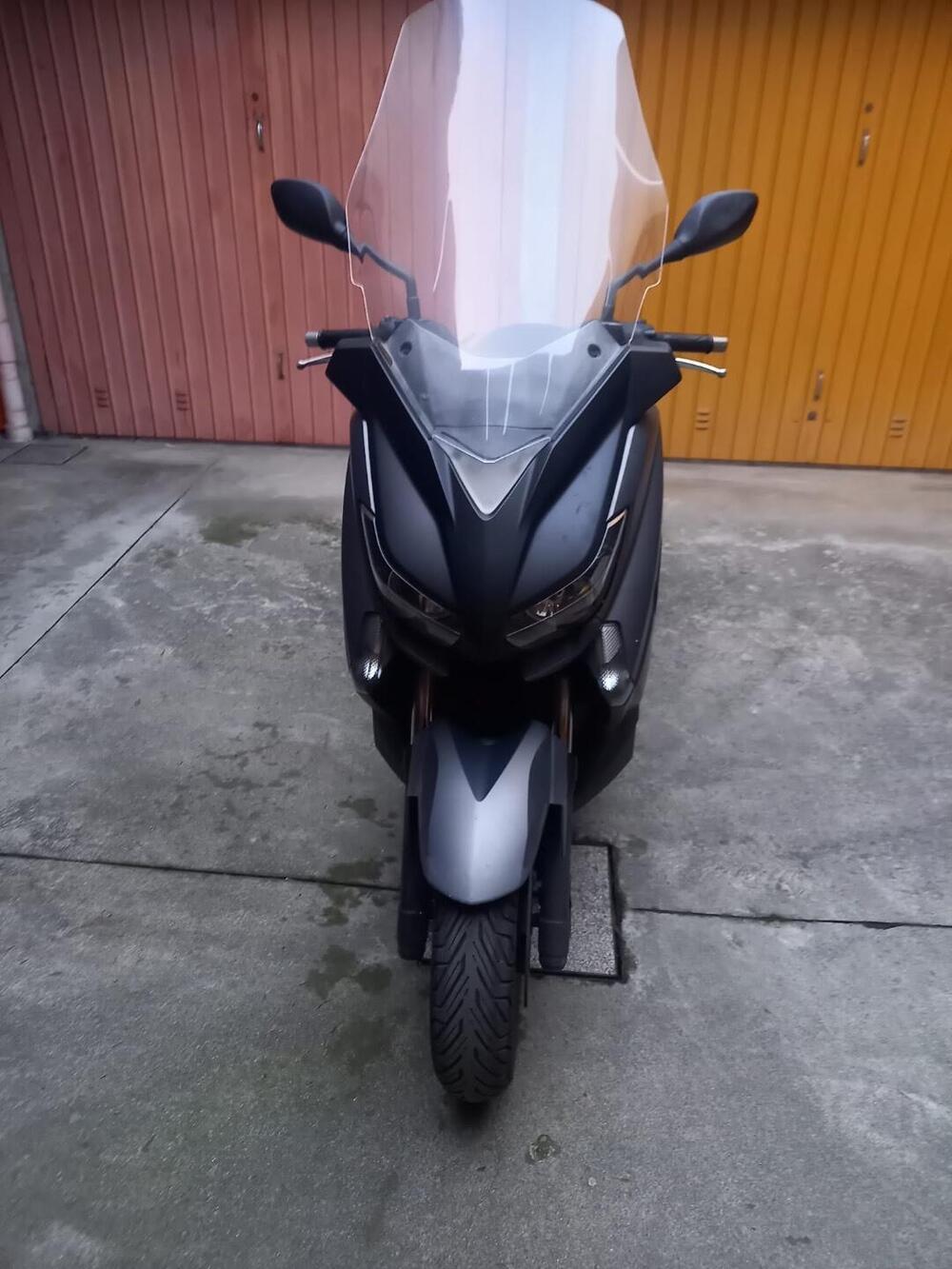Yamaha X-Max 250 ABS (2014 - 16) (4)
