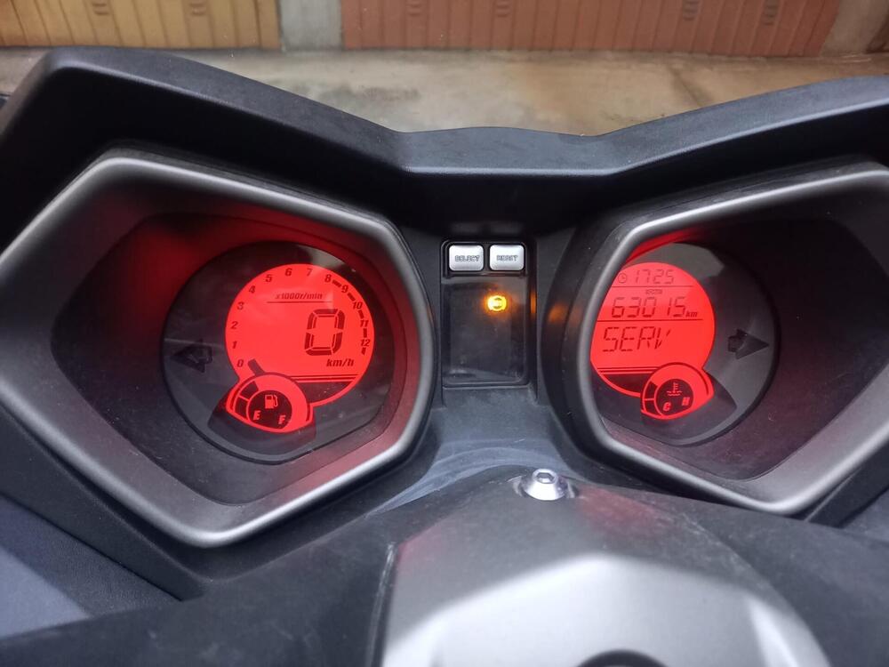 Yamaha X-Max 250 ABS (2014 - 16) (6)
