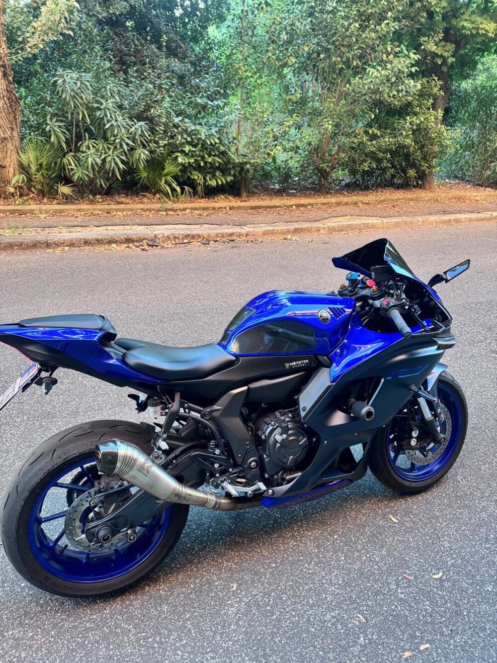 Yamaha YZF R7 (2021 - 25) (2)