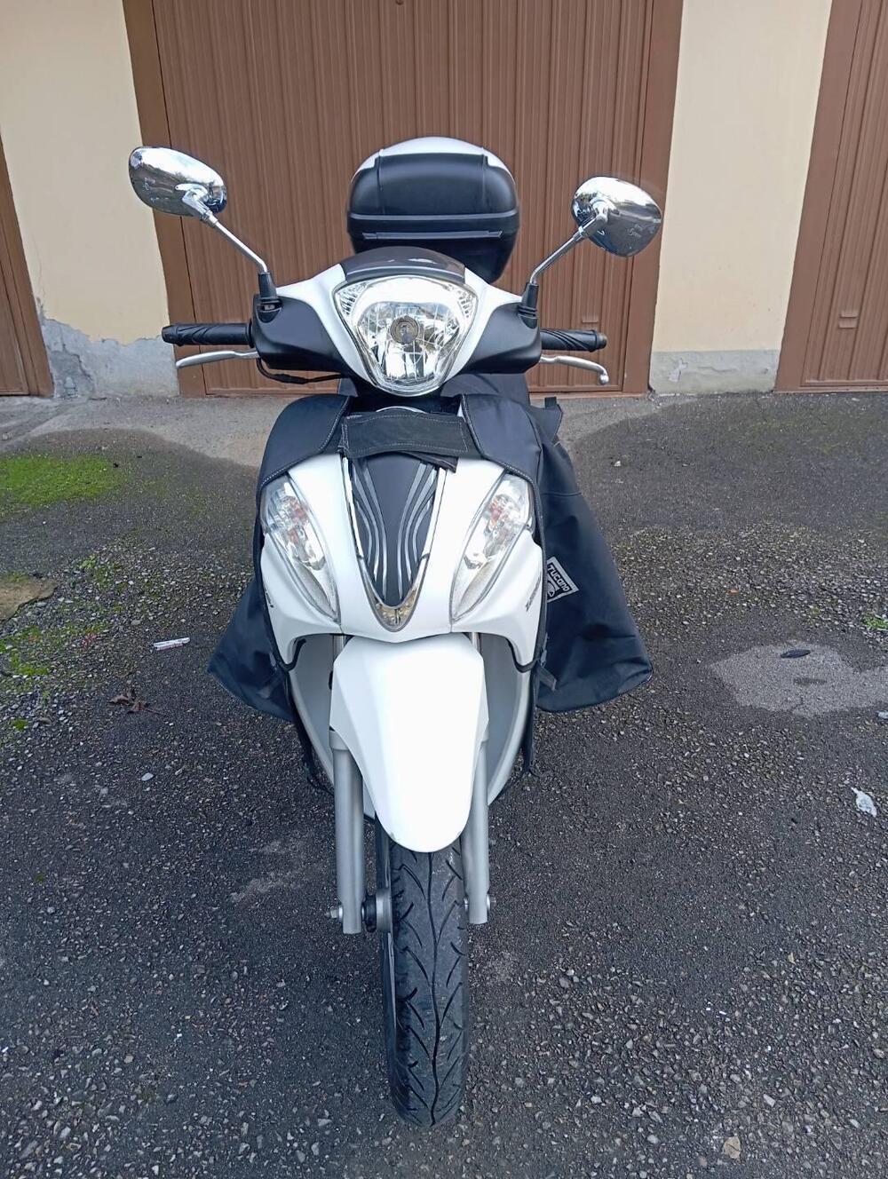 Kymco People 125i One DD (2015) (7)