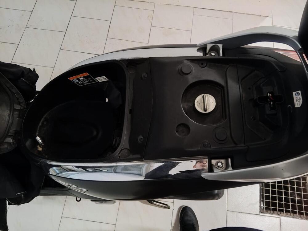 Honda SH 300 i ABS (2016 - 20) (7)