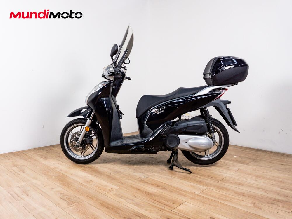 Honda SH 300 i ABS (2013 - 14) (6)