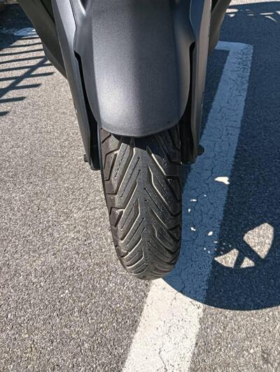 Yamaha X-Max 300 (2021 - 24) usata