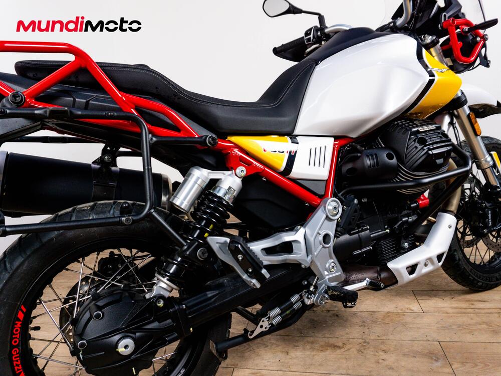 Moto Guzzi V85 TT (2024 - 26) (4)