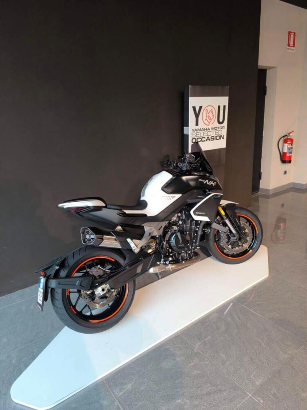 CFMOTO 800NK Advanced (2023 - 26) (3)