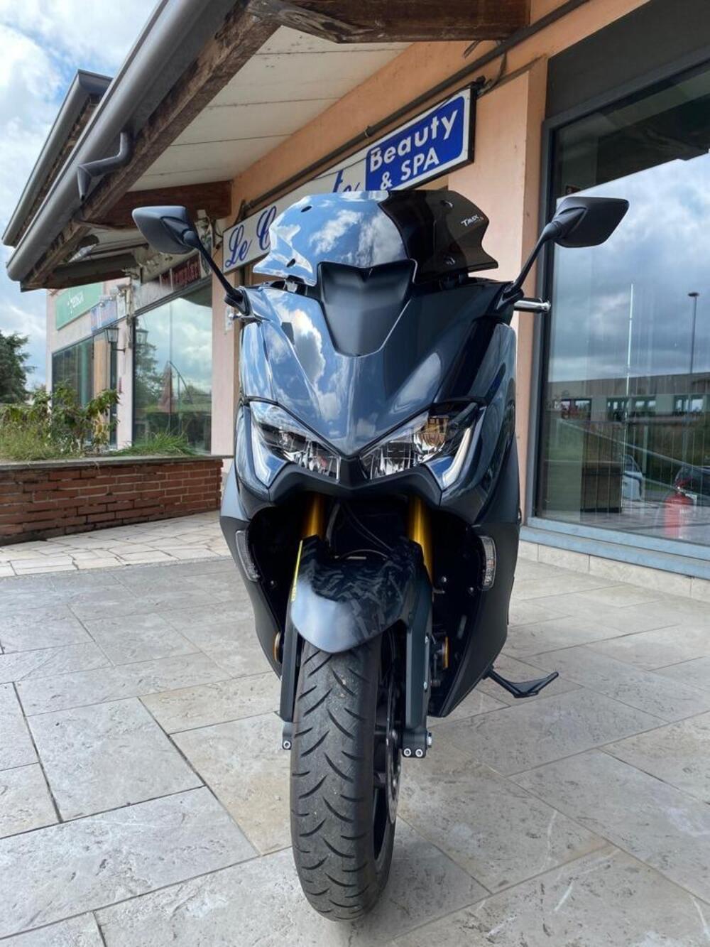 Yamaha T-Max 560 20° anniversario (2021) (4)