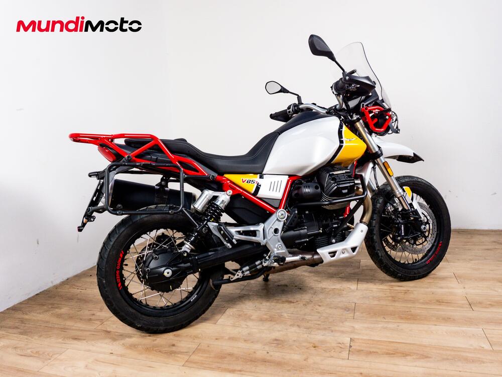 Moto Guzzi V85 TT (2024 - 26) (3)