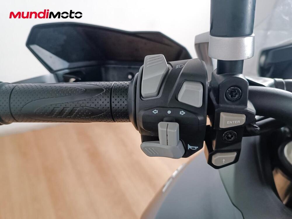 QJ Motor SRT 800 X (2023 - 24) (20)