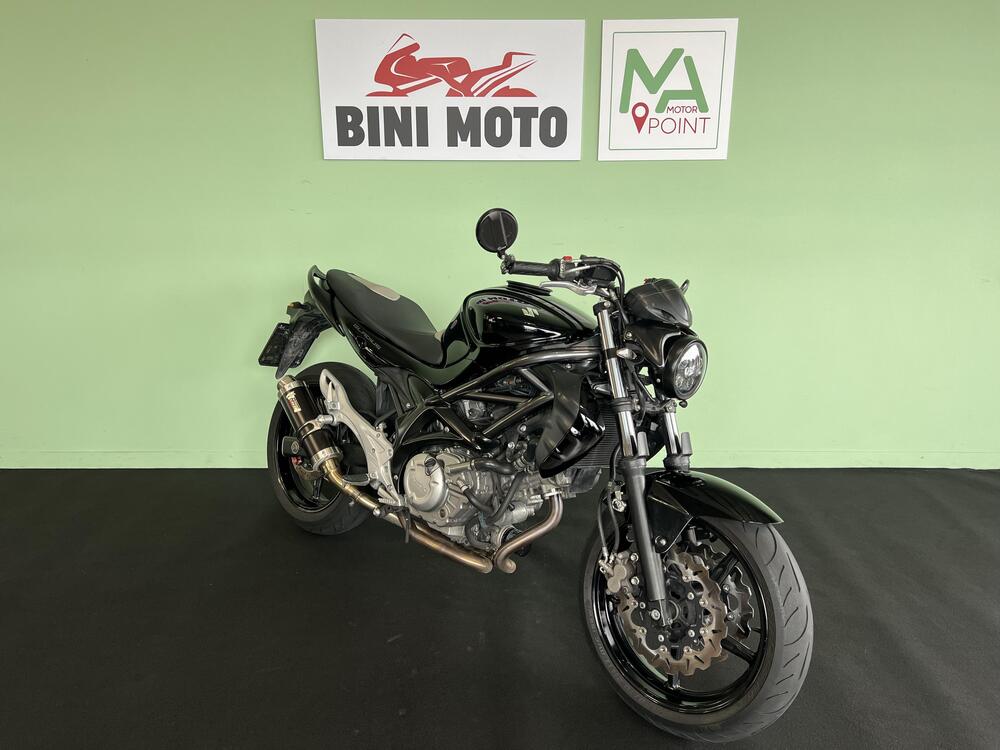 Suzuki Gladius 650 SFV (2009 - 15) (2)