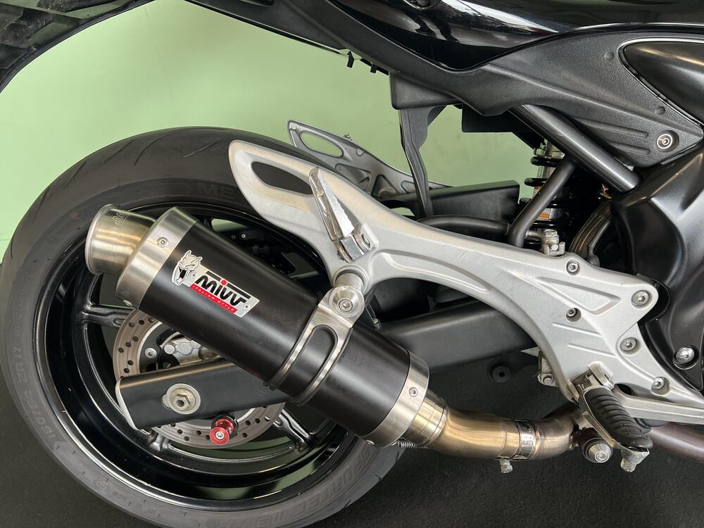 Suzuki Gladius 650 SFV (2009 - 15) (11)